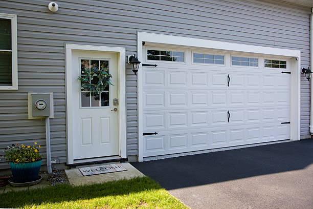 24/7 Emergency Garage Door Panel Replacement experts in Arthurtown, SC